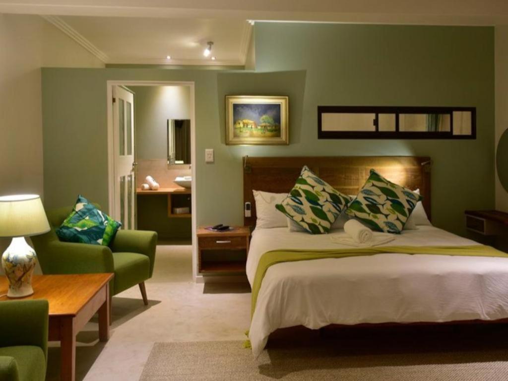 Basic King Room