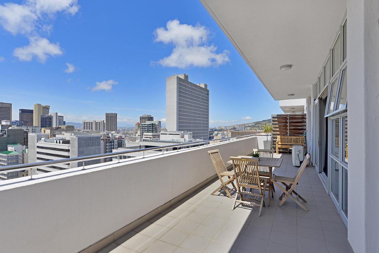Lyra - Chic Urban Apartment living in the heart of Cape Town - Chambres d'hôtes Le Cap