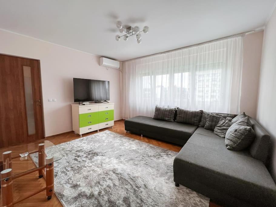 B&B Iasi - JUP Apart 2@Palas - Bed and Breakfast Iasi