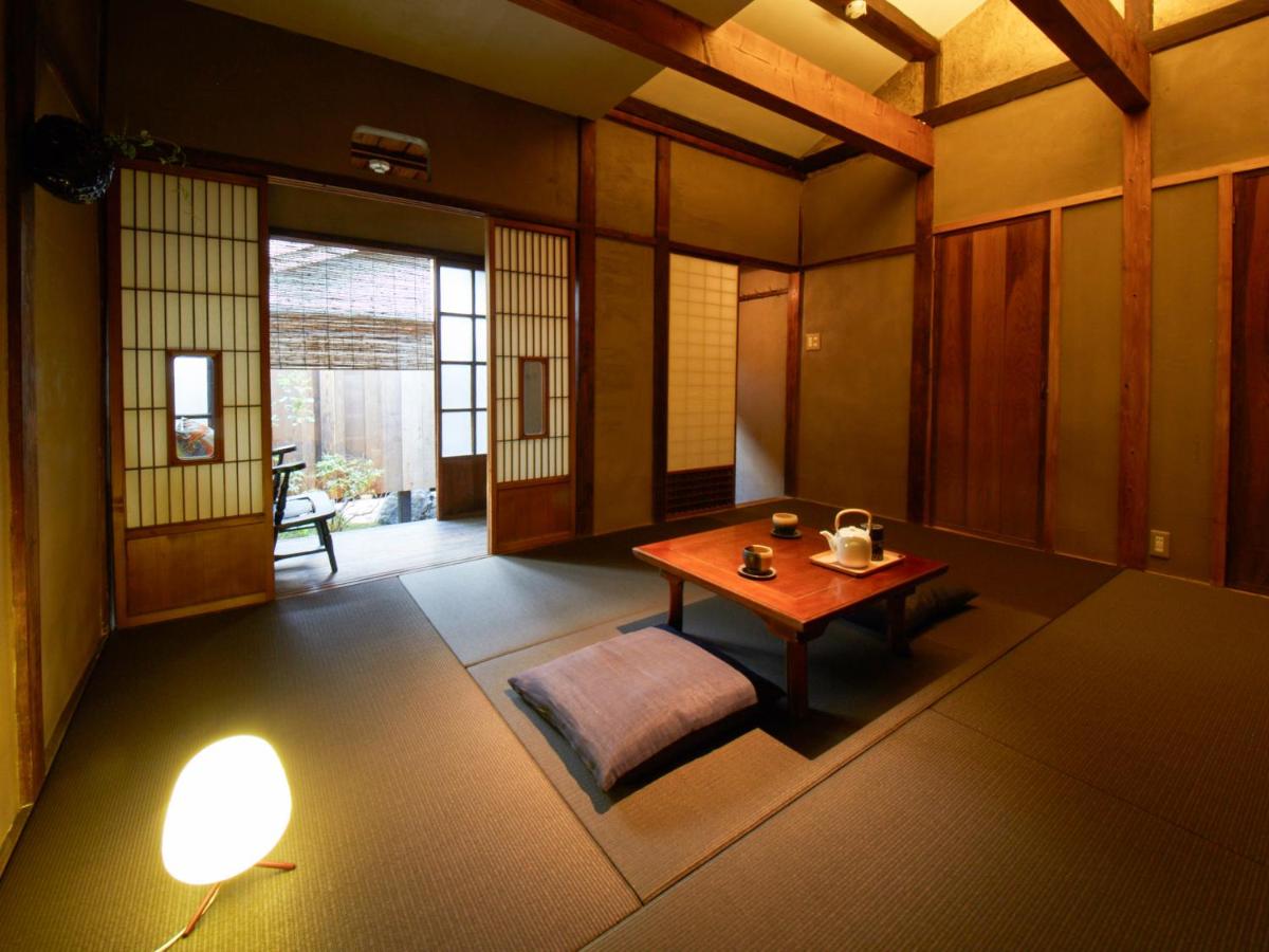 Japanese-Style Twin Room with Private Bathroom - Annex