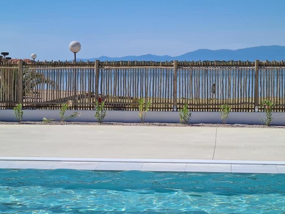 Appartement équipé pour 4 personnes avec piscine - 4CARA8 - B&B
