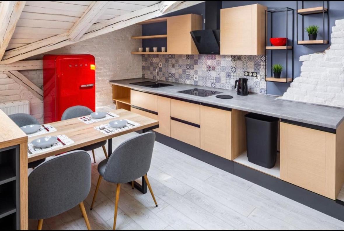 Romari apartment Площа Ринок 29 - Ferienwohnung Lwiw