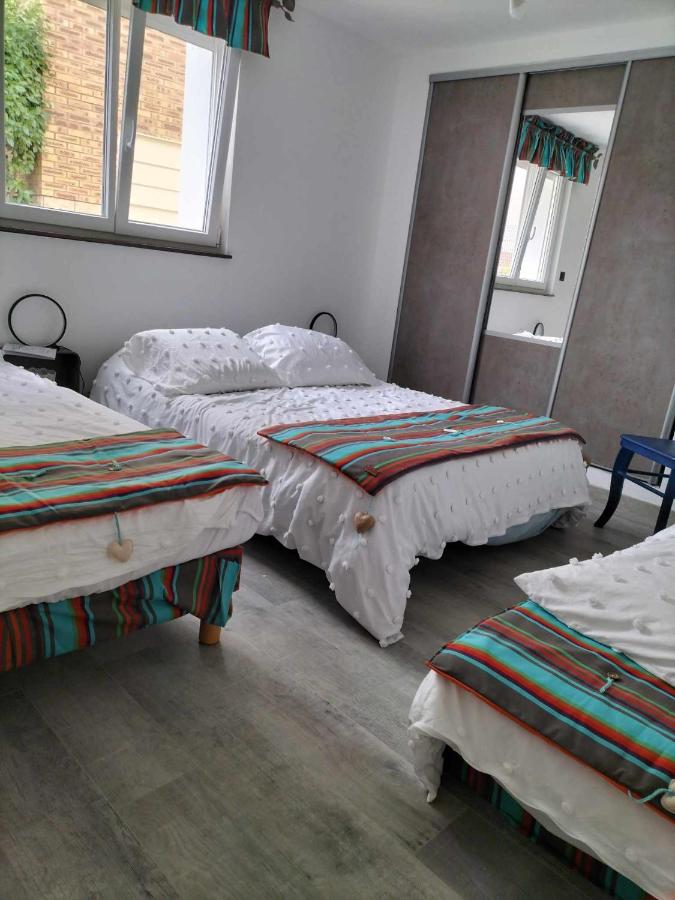 Chambre Quadruple avec Salle de Bains Commune