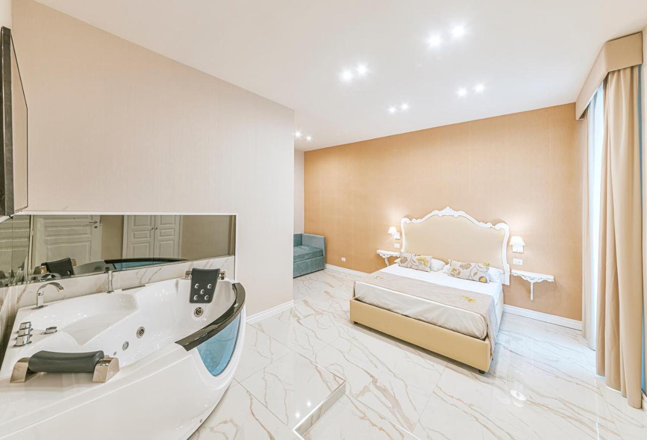 Deluxe Double Room with Bath