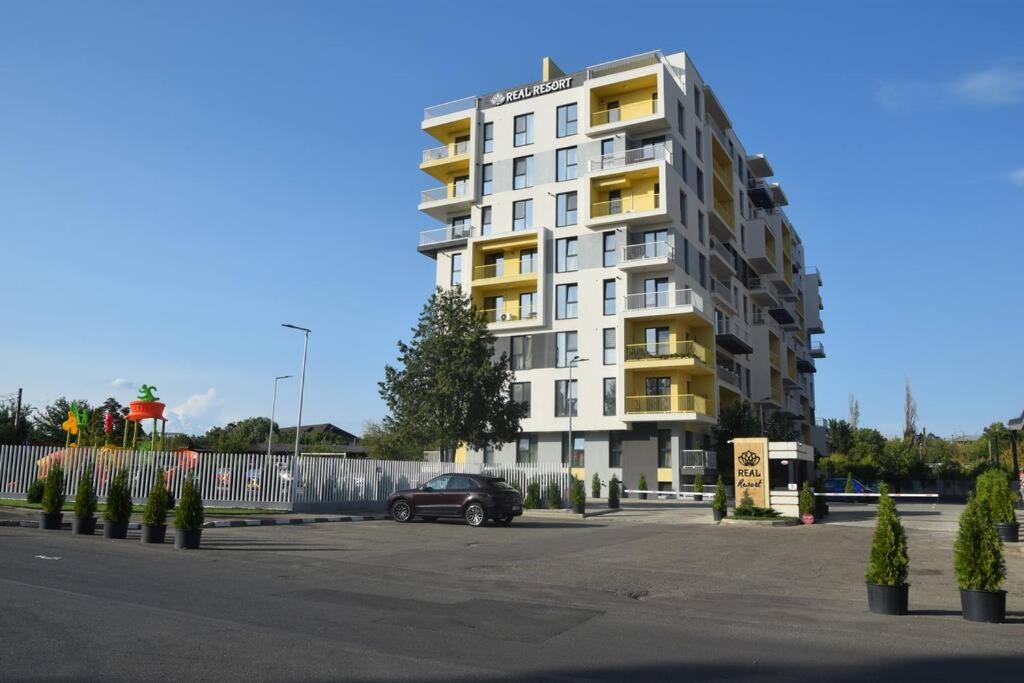 Real Residence -apartament cu 3 camere- Valeni 144 - B&B