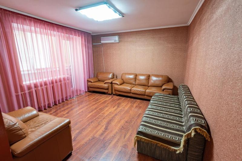 B&B Tcherkassy - вулиця Митницька 55 - Bed and Breakfast Tcherkassy