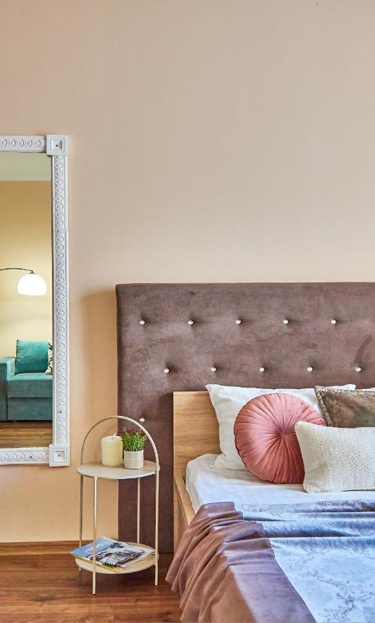Елегантні Люкс Апартаменти в центрі Мукачева - B&B Mukachevo