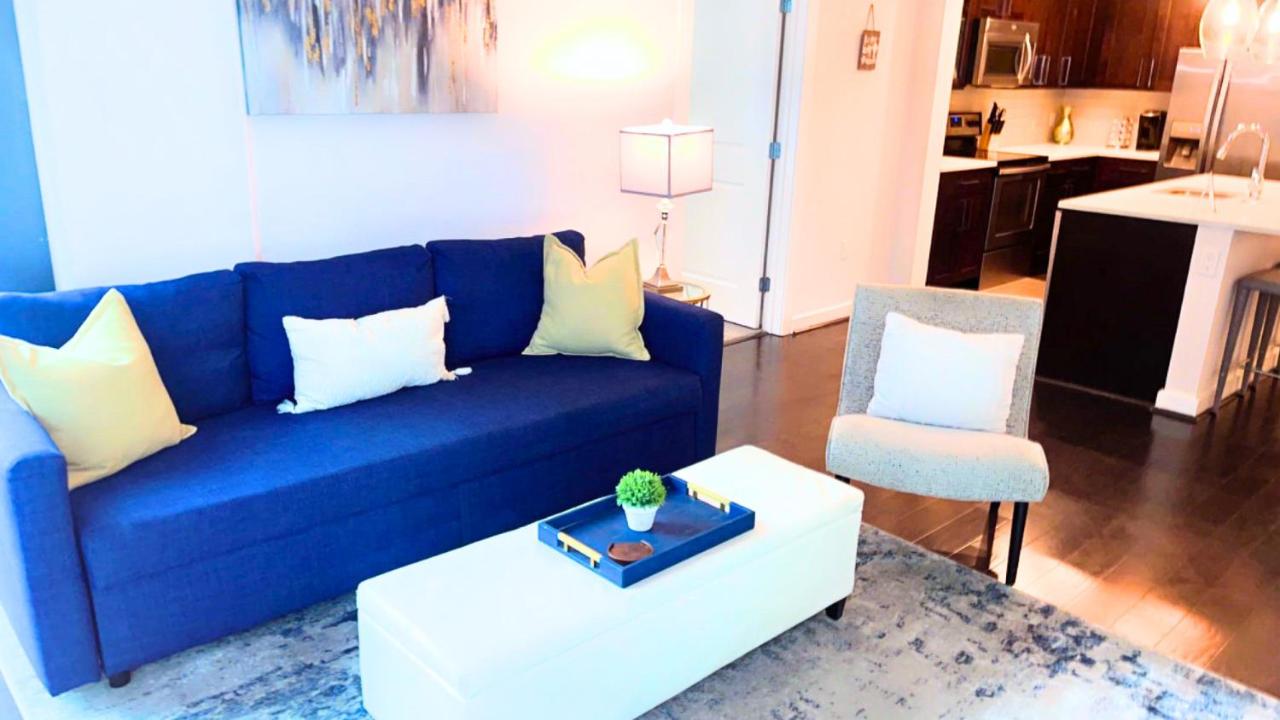 The Luxe City View Romantic Escape - B&B Atlanta