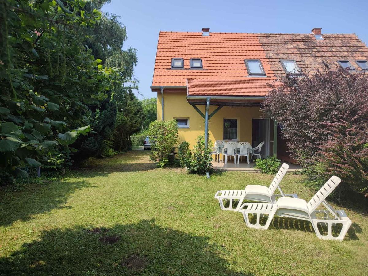 Holiday home in Siofok-Sosto - Balaton 45327 - Ferienwohnung Balatonszabadi Fürdőtelep