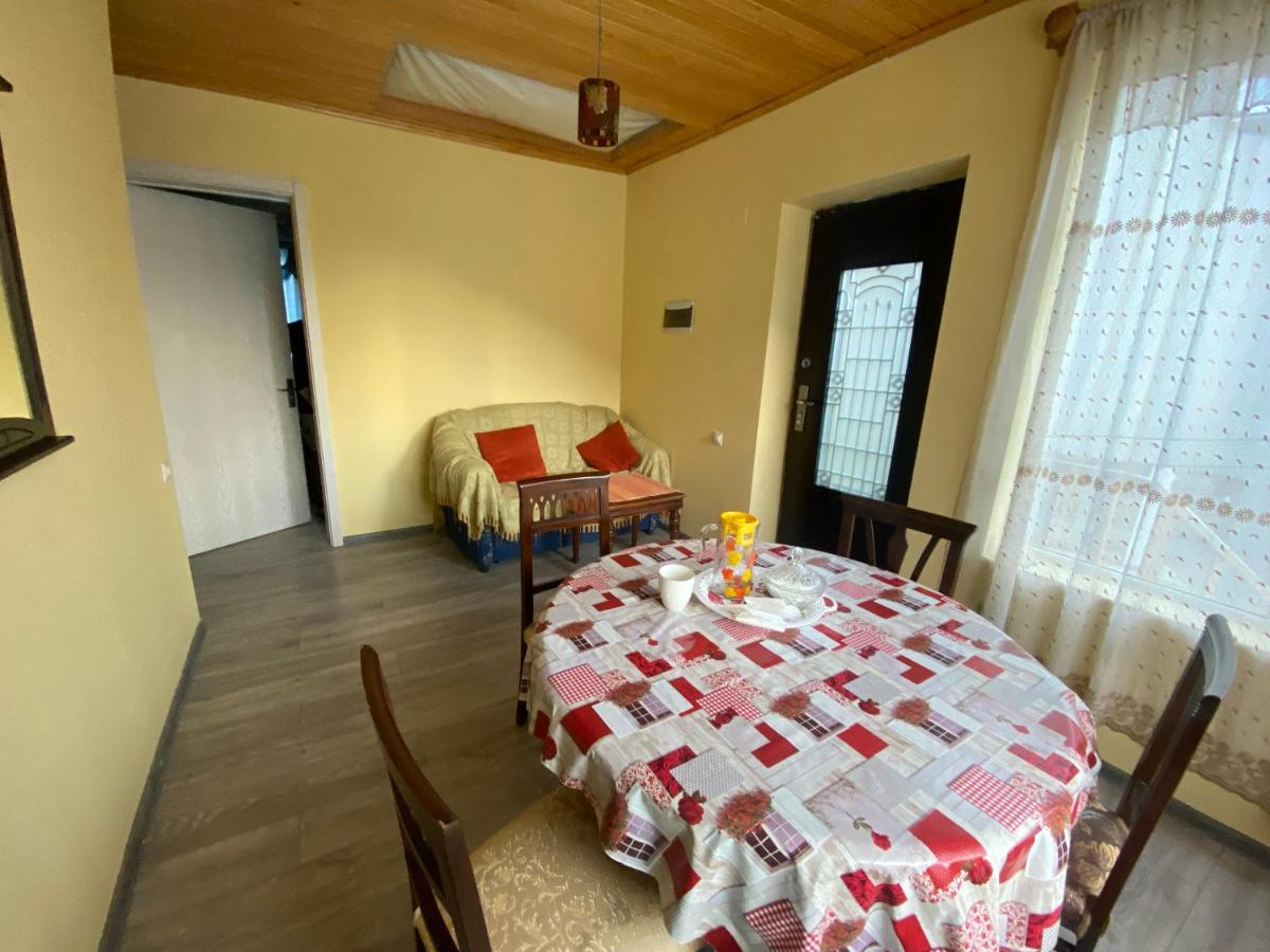 Aquarius - B&B