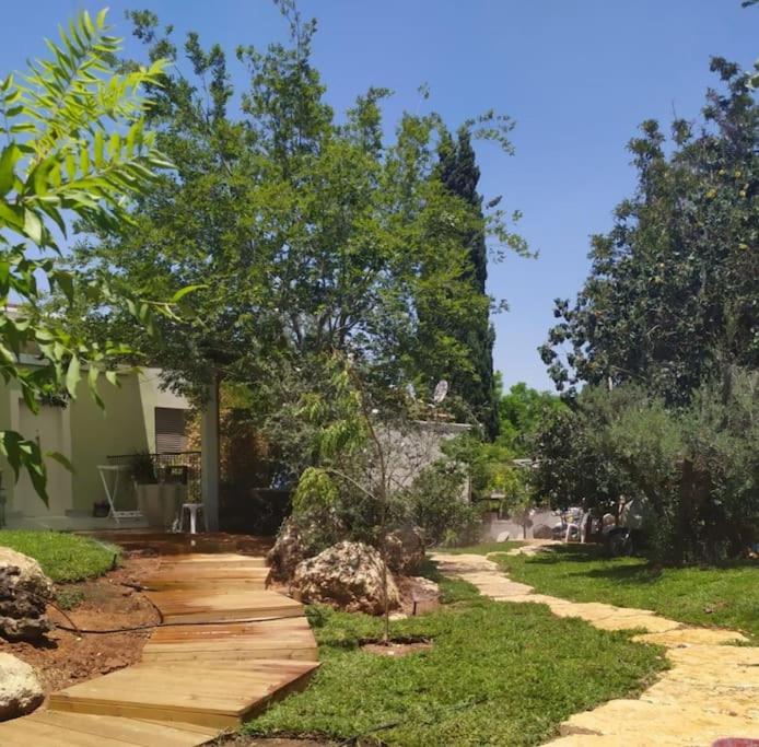 B&B Kfar Daniyyel - Lahav Suite - Bed and Breakfast Kfar Daniyyel