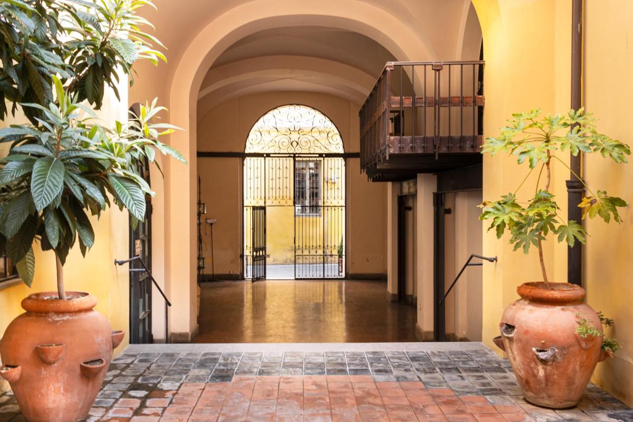 Charme & Chic San Giacomo - B&B Roma