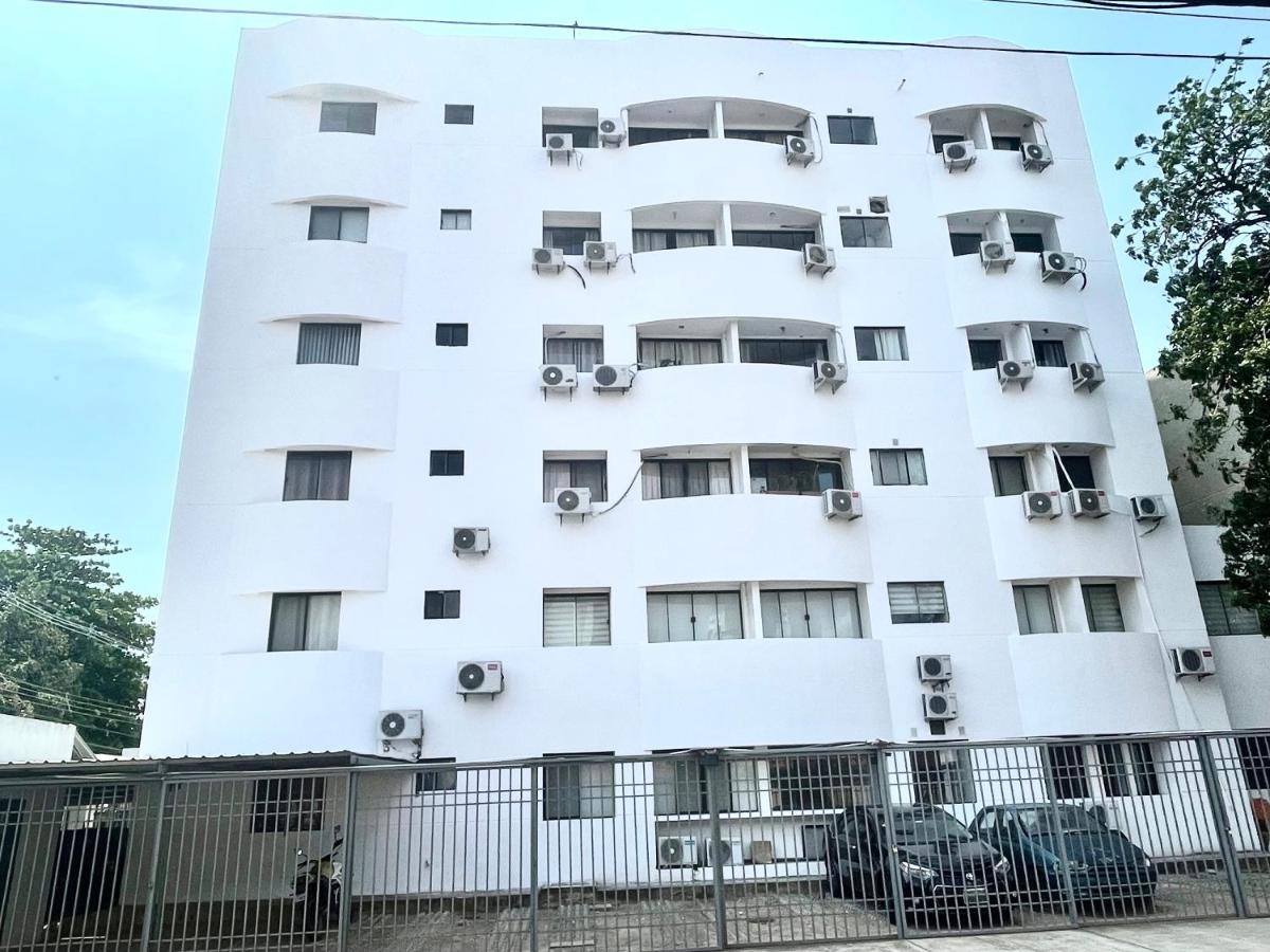 Departamentos en Edificio Acrebol Santa Cruz - B&B