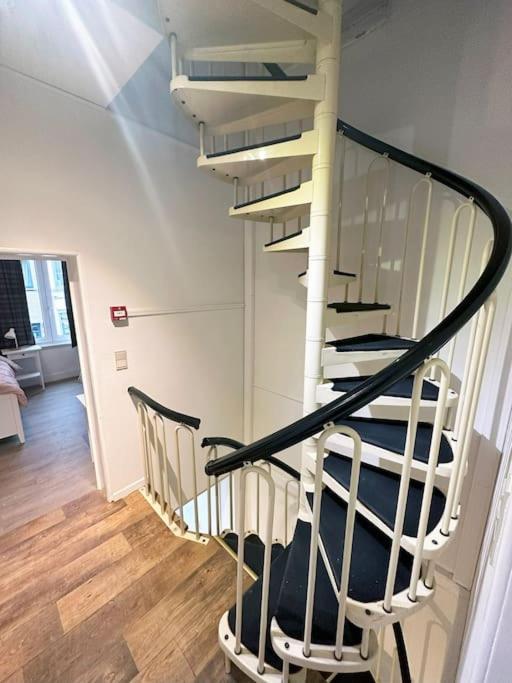 Large Quiet Whole House near Historic Gent Centre - B&B