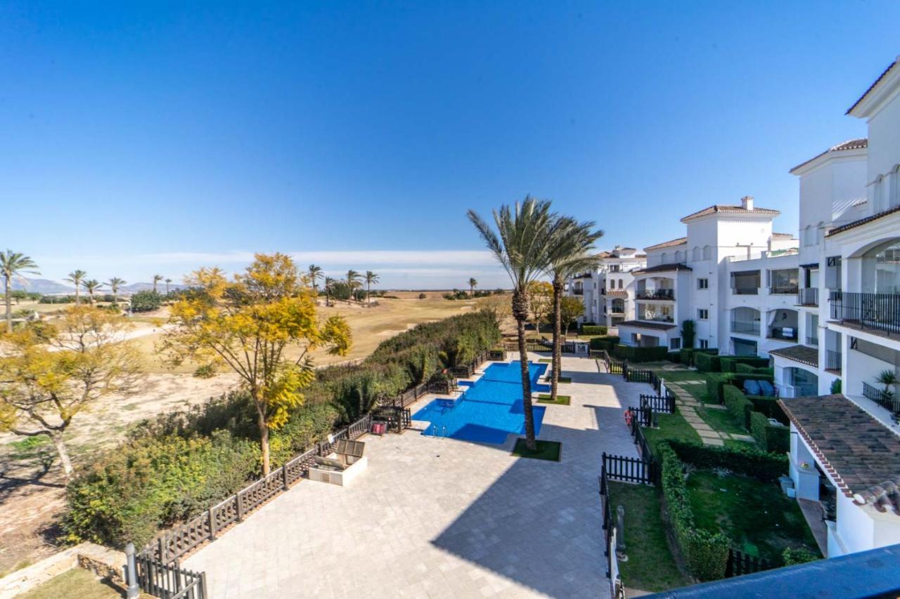 B&B Murcie - La Torre Golf Resort - Stylish and modern 2 bed apartment - Bed and Breakfast Murcie