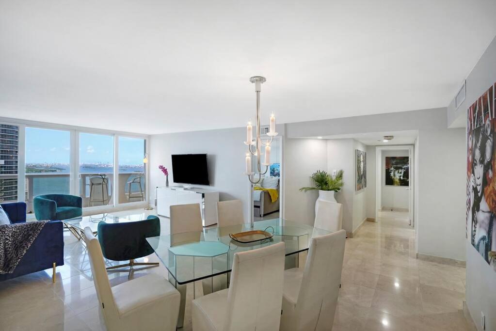 Wildest Dreams Penthouse! Dreams Do Come True - Chambres d’hôtes Miami