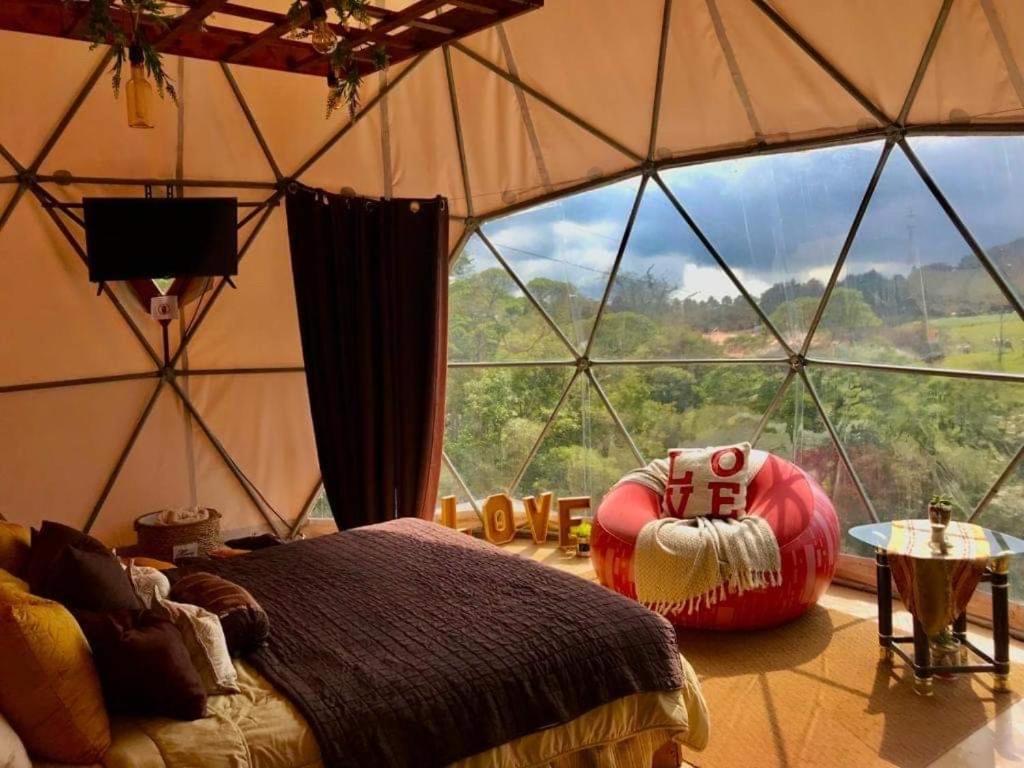 Poas Volcano Observatory Lodge & Glamping - B&B Poasito