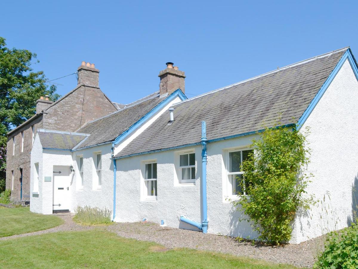 B&B Coupar Angus - The Old School House Cottage - Bed and Breakfast Coupar Angus