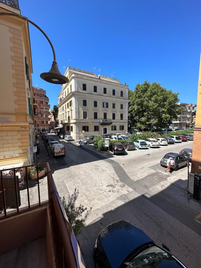 NEWHOUSE ANTHIUM - Central Chic Anzio - B&B Anzio
