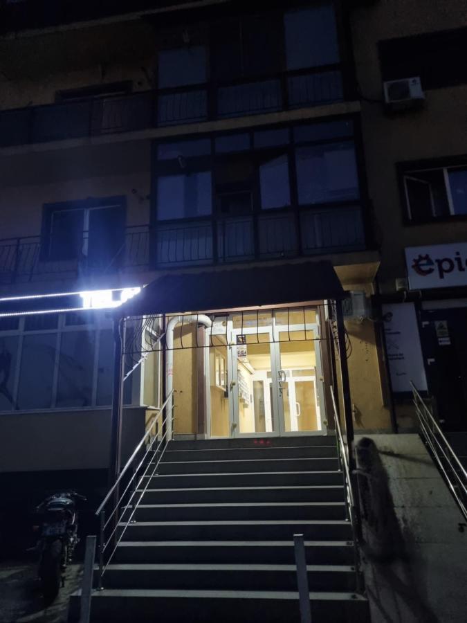 Cosy Spacious Apartment with Parking, Wi-Fi, Smart-TV Netflix - B&B