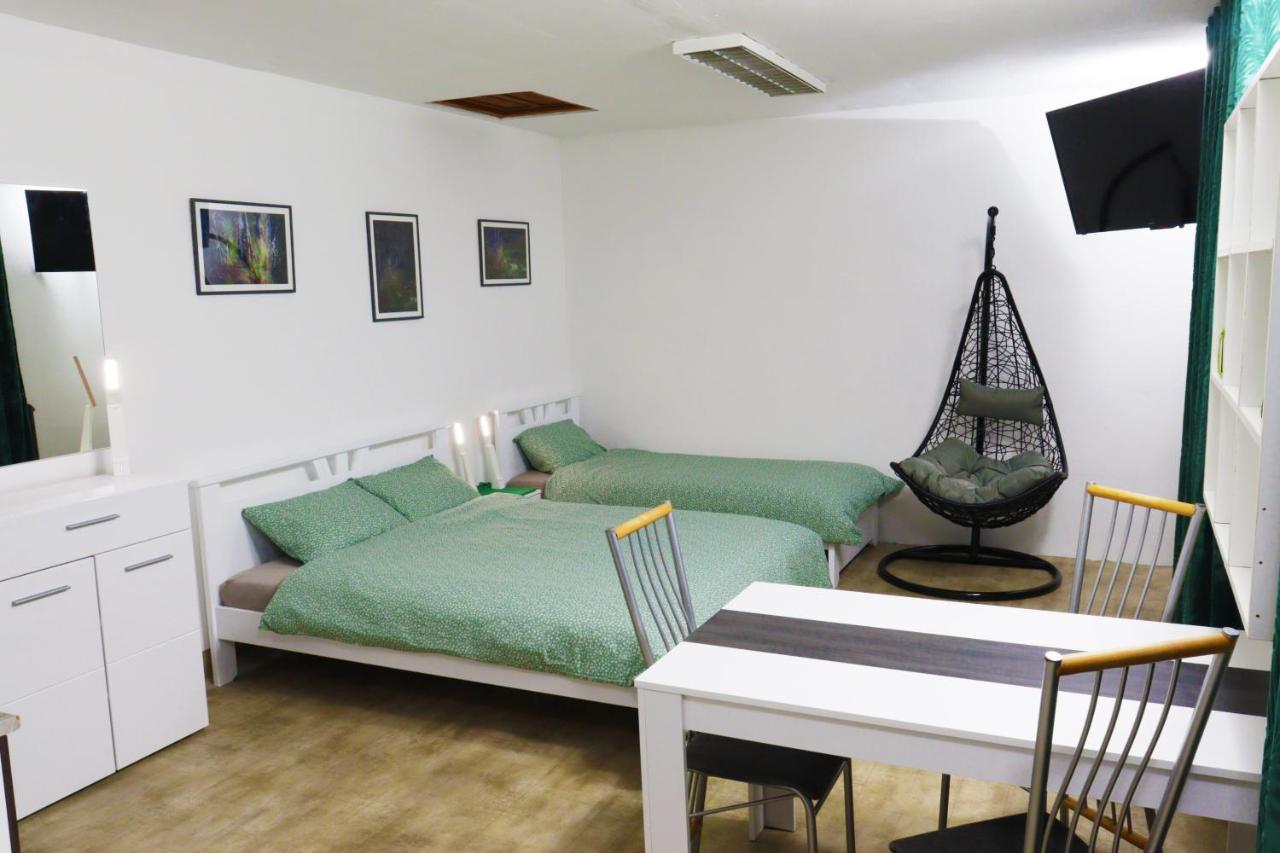 B&B Vrbas - STUDIO STUDIO + - Bed and Breakfast Vrbas