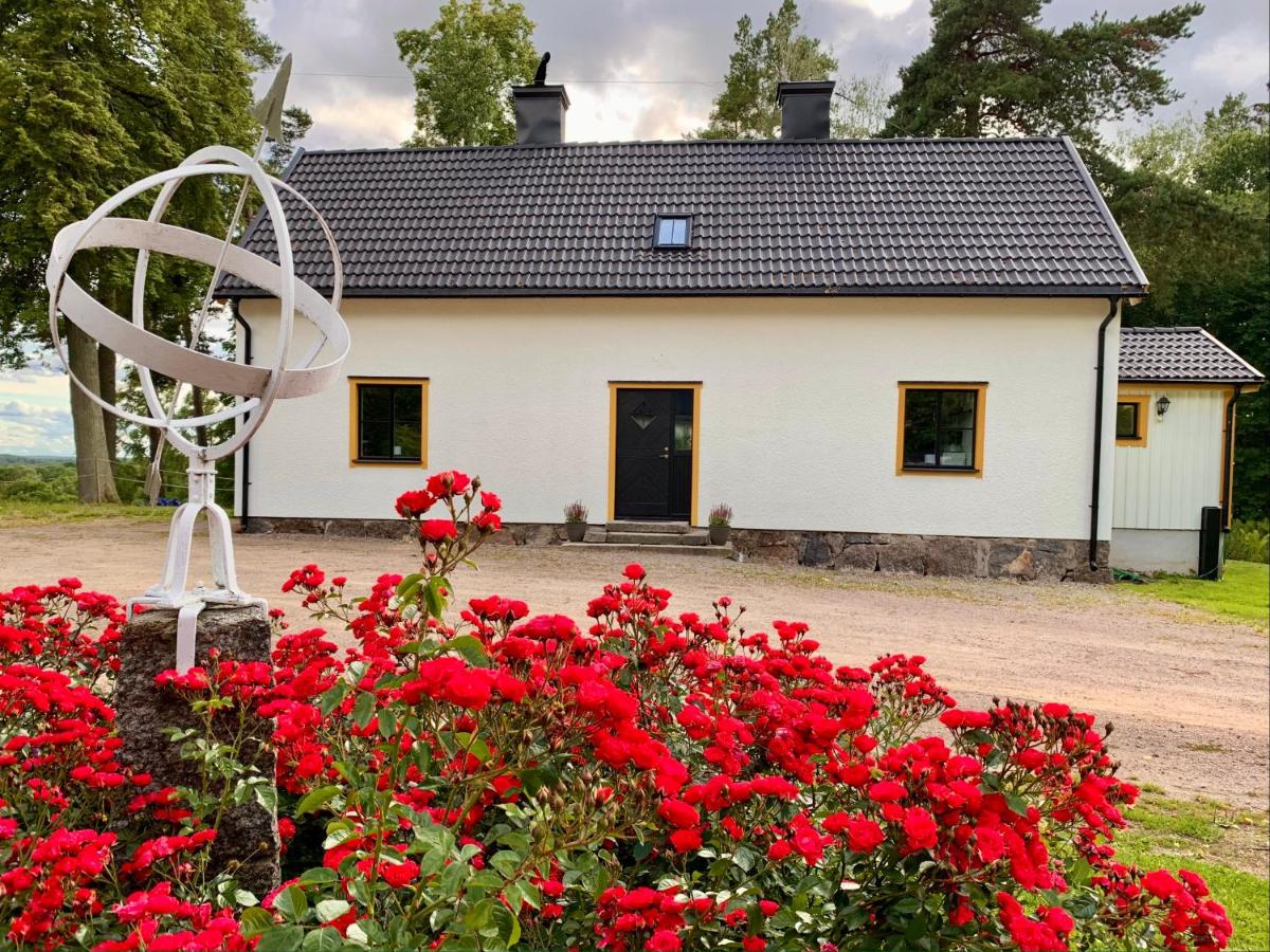The Manor Wing, Lake View & Outdoor Spa - B&B Vreta Kloster