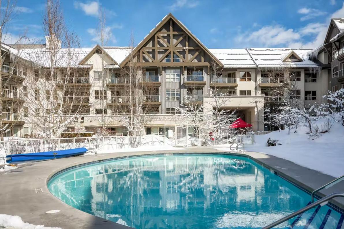 1BR Ski-in and ski-out access by Harmony Whistler - B&B Whistler