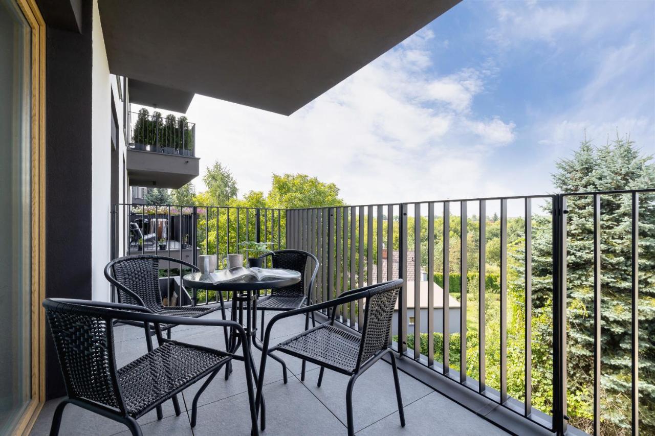 Tauron Arena Crakow Apartment with Parking by Noclegi Renters - B&B