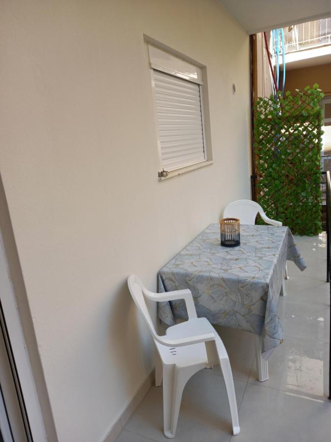 Siesta Apartment - Bed and Breakfast Kalamata