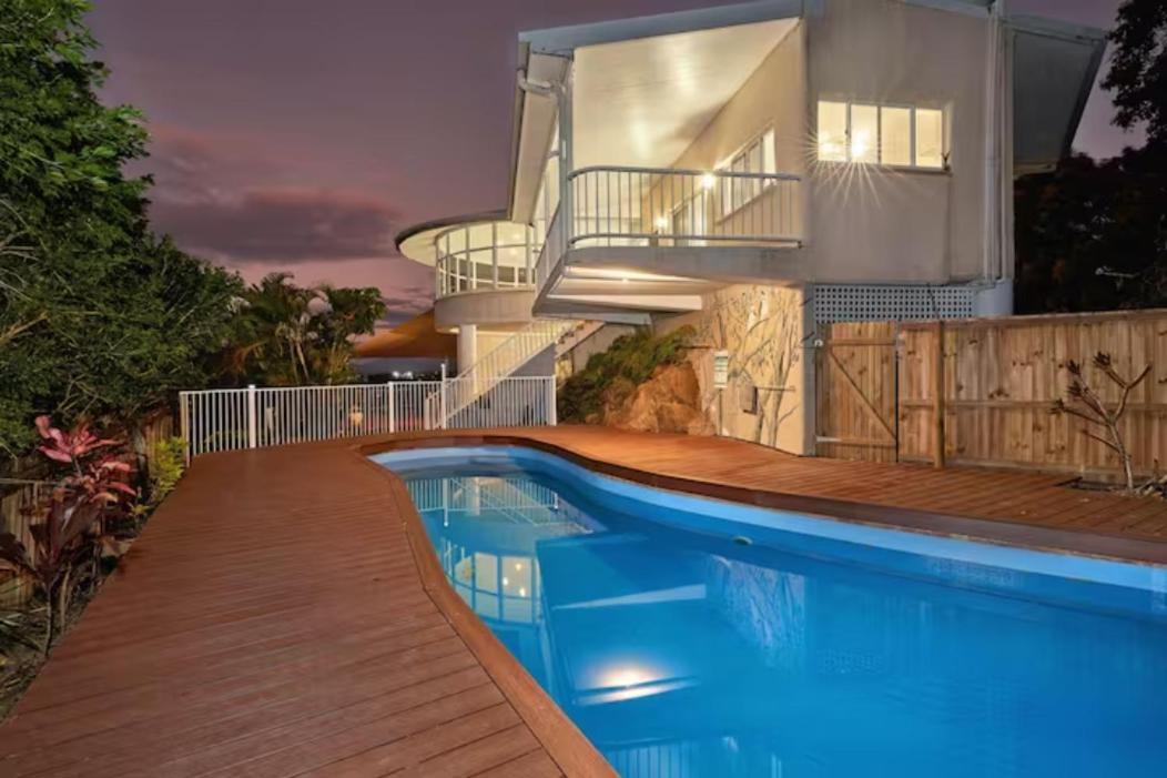 Castle in the Sky - Ferienwohnung Bayview Heights