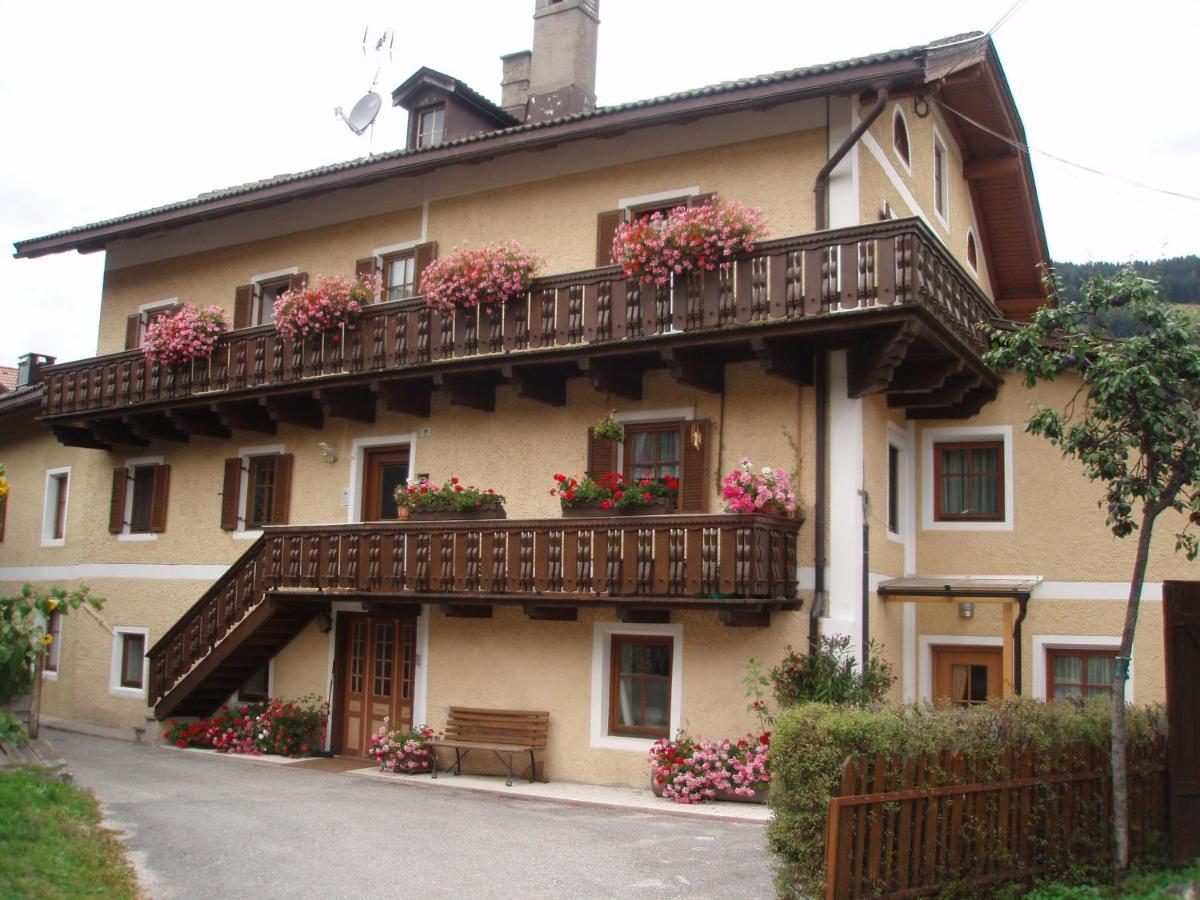 B&B Villabassa - Haus Schmiedhofer - Bed and Breakfast Villabassa