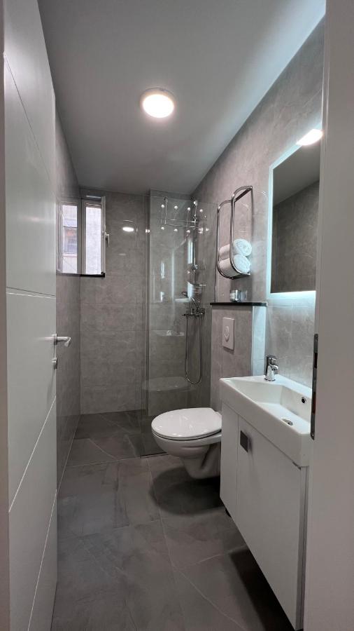 INFINITY Studioapartman - Ferienwohnung