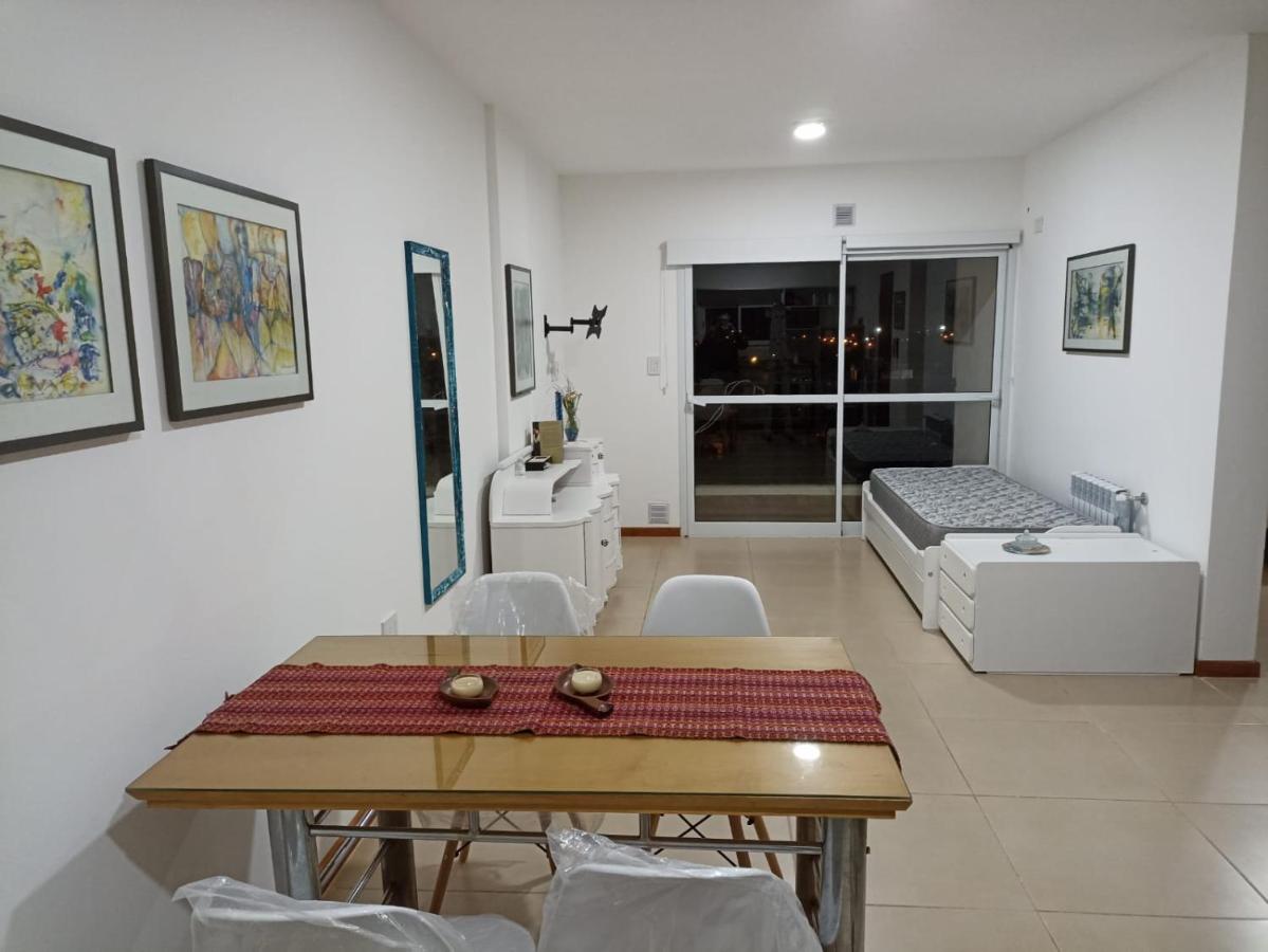 Costanera con cochera - B&B