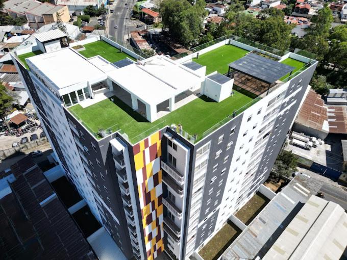 Torre Pamplona 402 -Nuevo y Cómodo- Apartamento - B&B Città del Guatemala