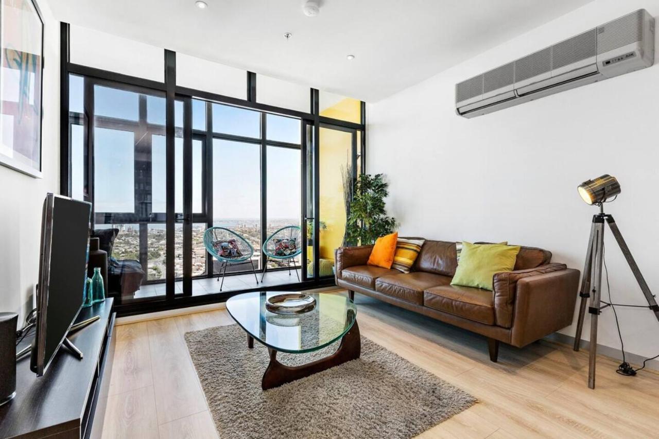Sky High at Southbank - Sprawling Views and Free Parking - Ferienwohnung Melbourne