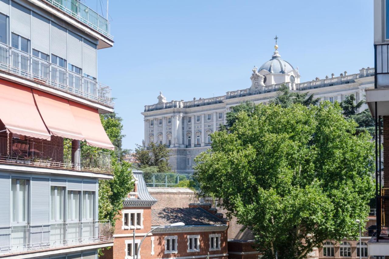 Negresco Plaza España - Bed and Breakfast Madrid