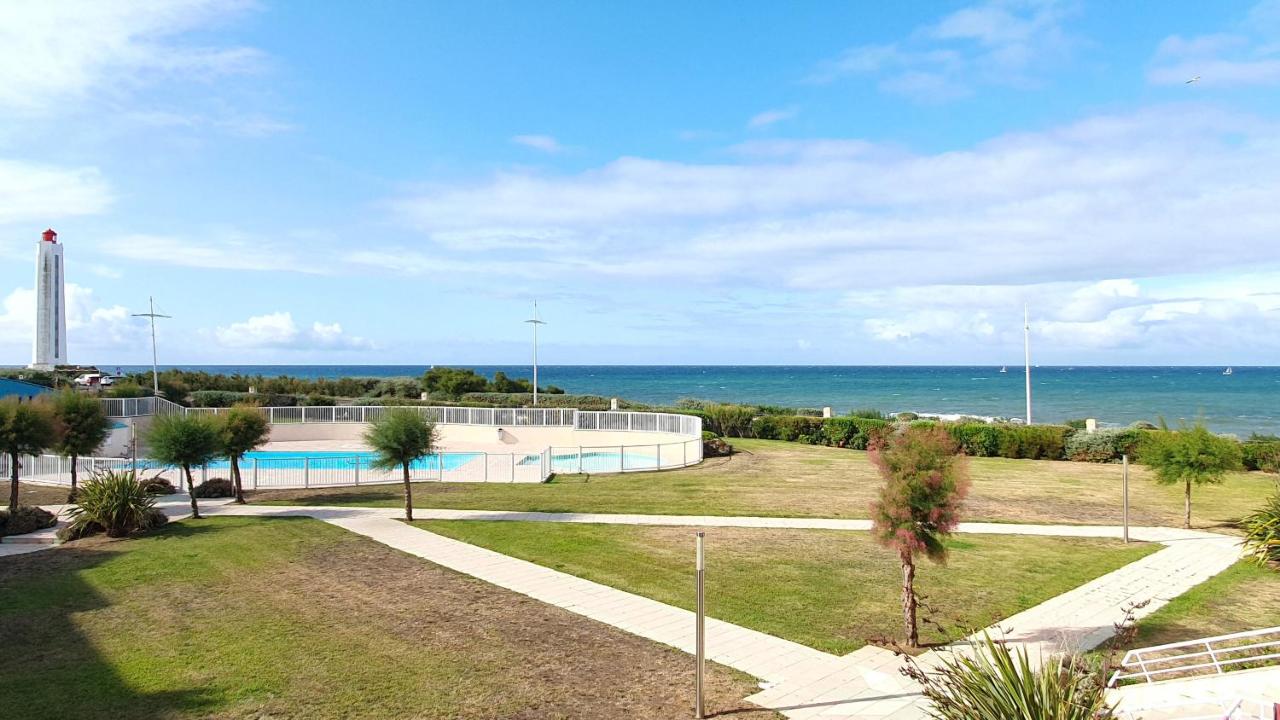 Grand Bleu-Studio vue sur mer - piscine - B&B Les Sables-d'Olonne