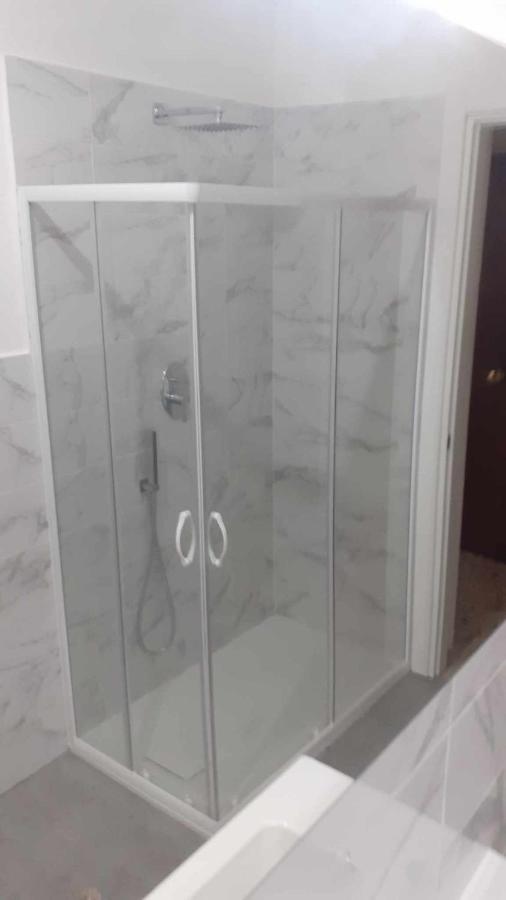 Camera Matrimoniale con Bagno Privato