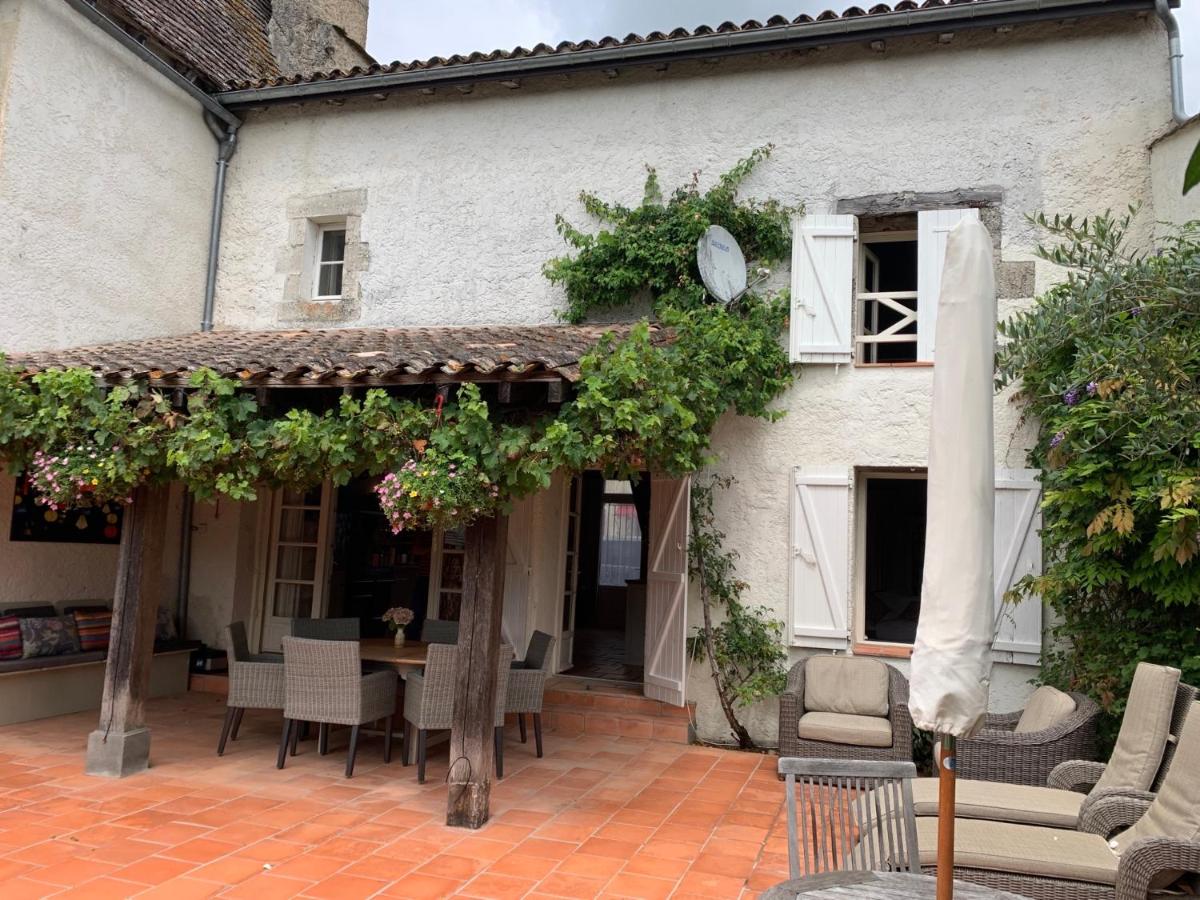 Sleeps 6 Vineyard Escape- PetsOK & Airport Access - Ferienwohnung