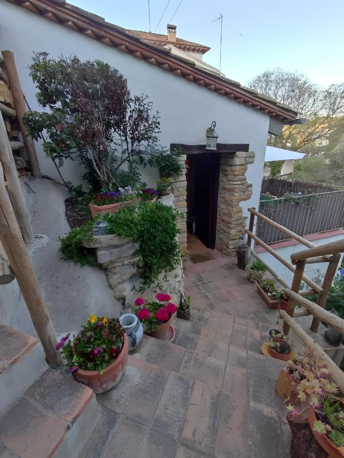 La Cova de Can Pavet - Bed and Breakfast