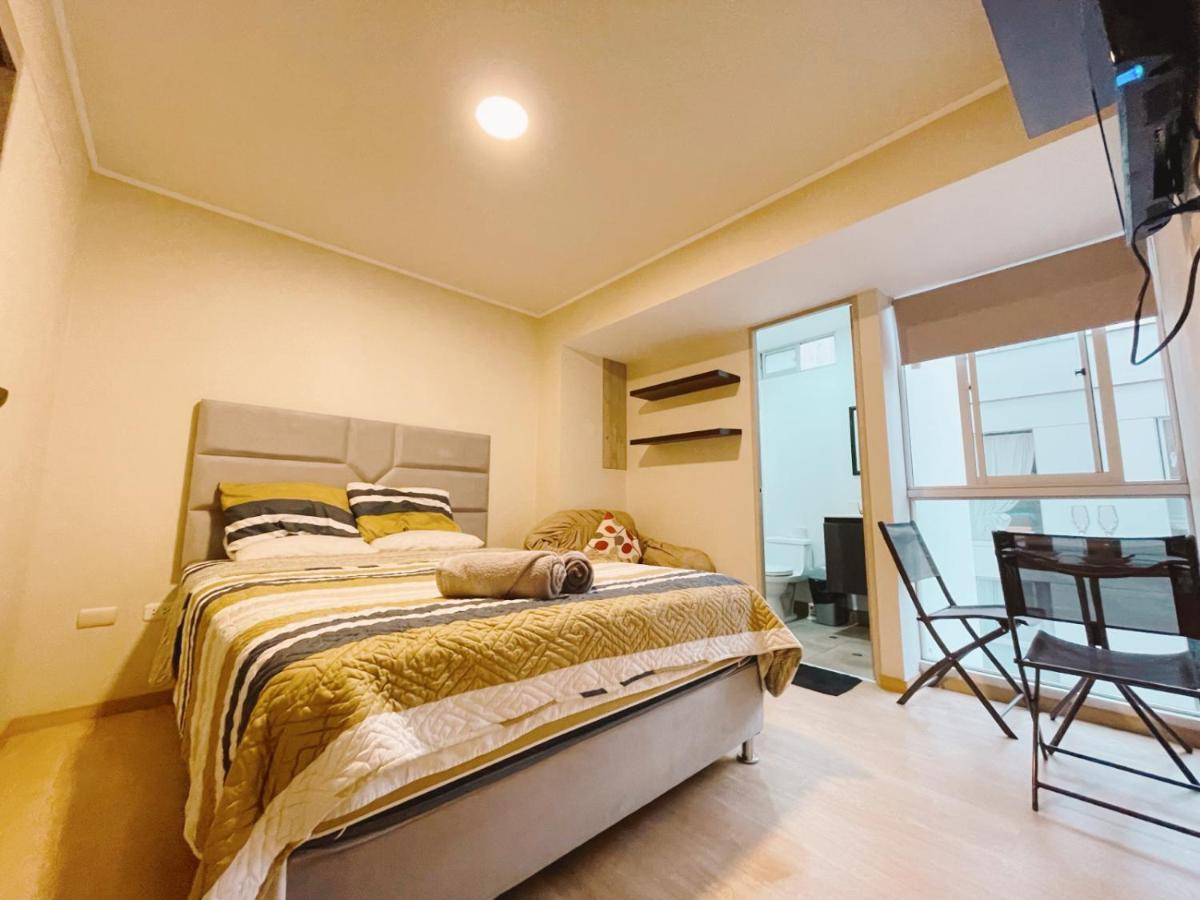 B&B Lima - Amplia habitación privada con baño privado y TV - Bed and Breakfast Lima