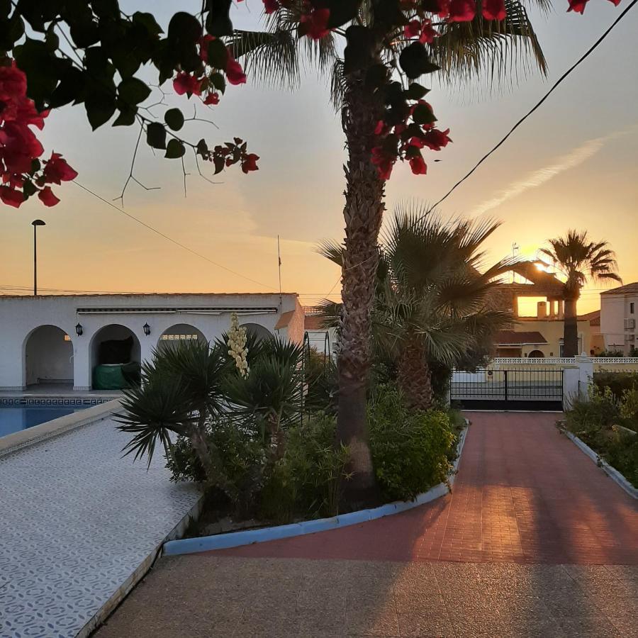 Villa con 2 Camere da Letto
