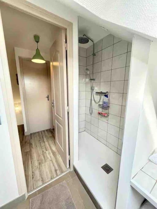 Maison - 3 chambres - Jardin - Bed and Breakfast