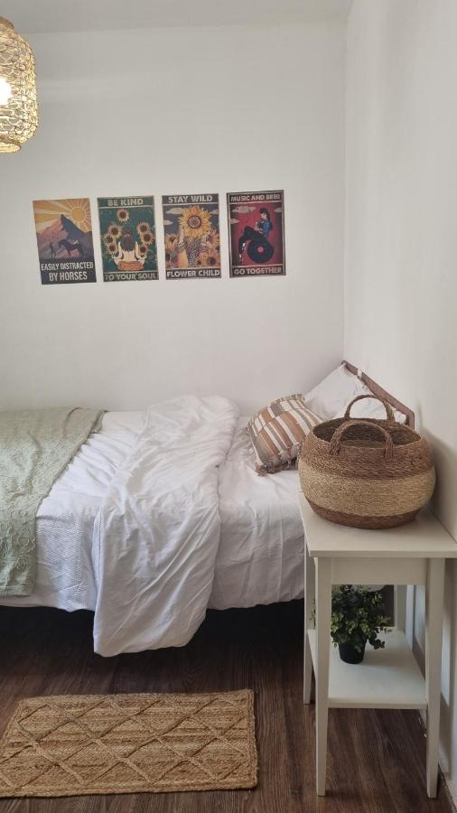 Luxury peaceful, free parking with security room Mamad - Chambres d’hôtes Rehovot