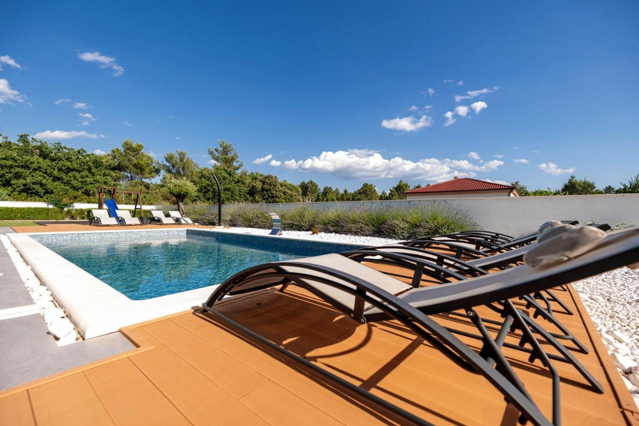 Contemporary Zadar Villa 4 Bedrooms Villa Barako Prestige Private Heated Pool Air-Conditioning Zaton - B&B