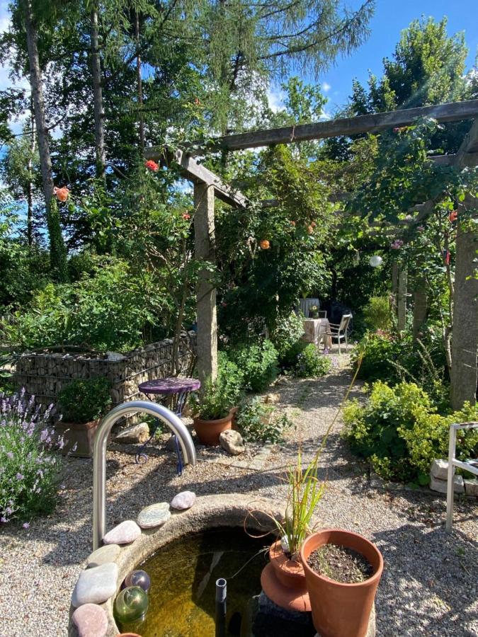 Ferienwohnung Jardin im Kunsthaus - Ferienwohnung Greifenberg