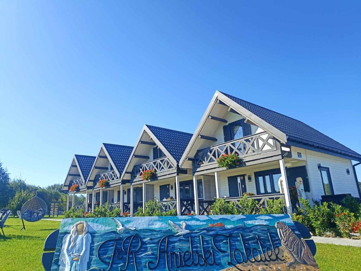 Domki Anielski Zakątek J&R nad Bałtykiem DELUX z balią ogrodową z jacuzzi i klimatyzacją - Chambres d’hôtes