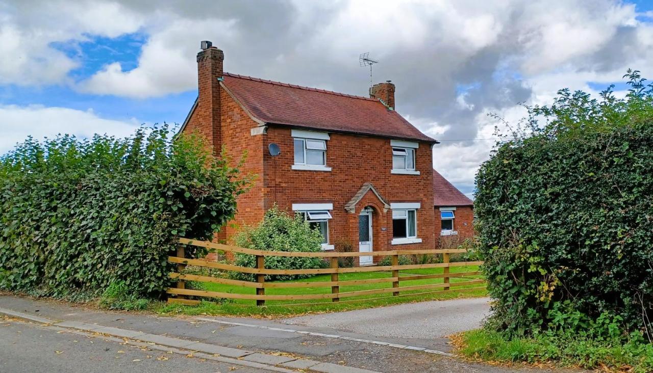 B&B Ripon - Little Harries Cottage - surrounded by open fields - Bed and Breakfast Ripon