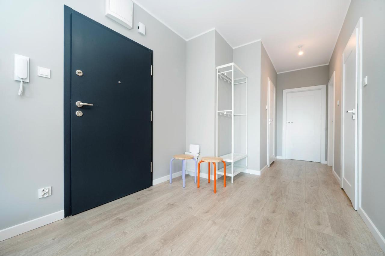 72m2 Manufaktura Prestige Suite with Parking by Rentujemy - B&B
