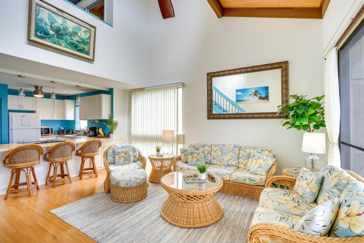 Downtown Kailua-Kona Condo with Pool and Views - Chambres d’hôtes Kailua-Kona